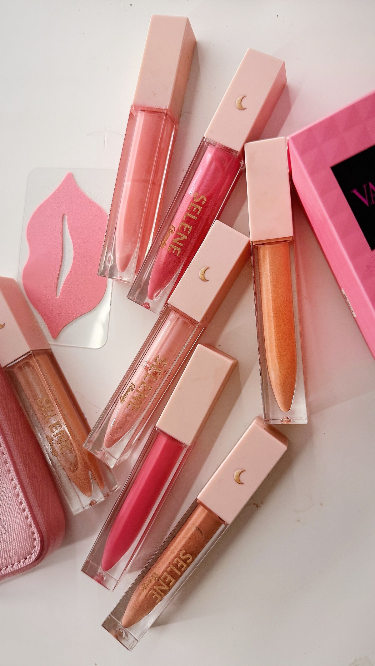 LIP KITS
